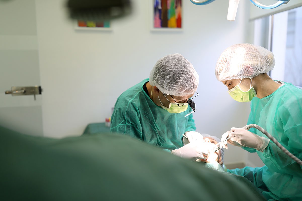 Zubni implantati u Zadru uz individualan plan terapije