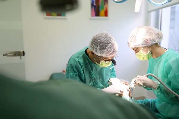 Zubni implantati u Zadru uz individualan plan terapije